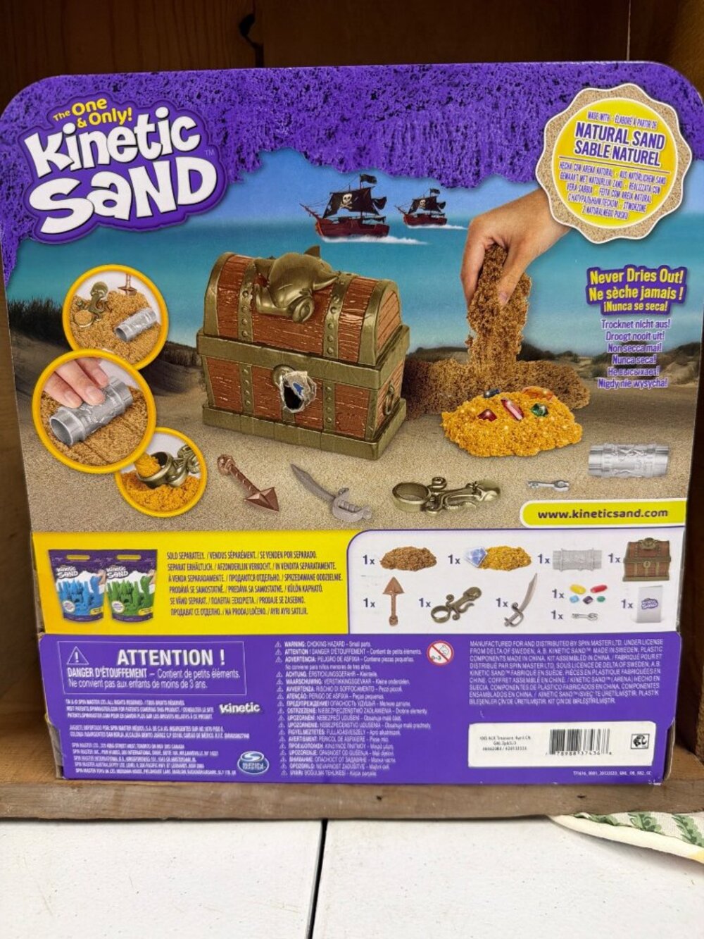 The One & Only Kinetic Sand Treasure Hunt Dig Set With Shimmer Sand Hidden Gems - Picture 5 of 10